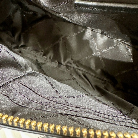 SOLD NWT Michael Kors Giftable Boxed Set Jet Set Travel Pochette Chain Crossbody - Picture 14 of 16